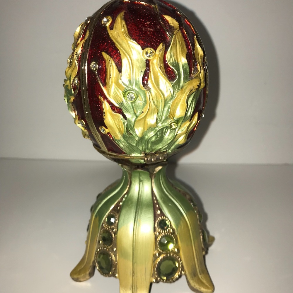 Vintage Decorative Egg Music Box